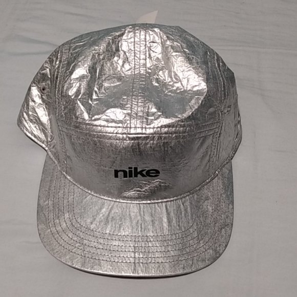 nike mars landing hat